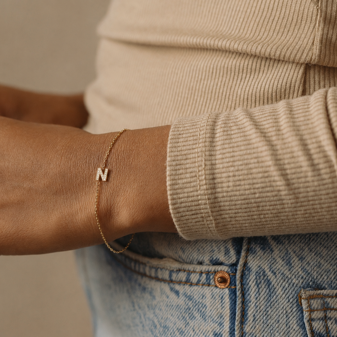 Initial Diamond Gold Bracelet -M -O