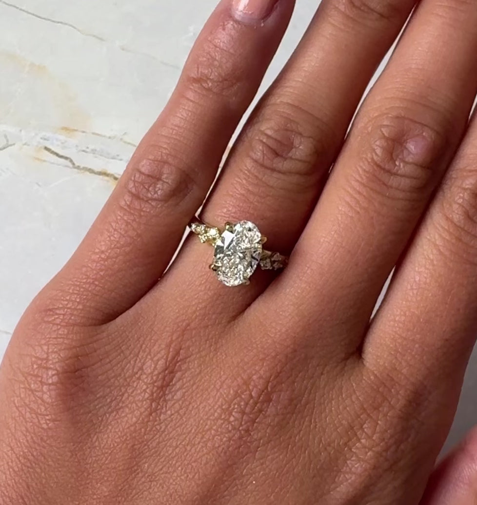 Ivy Oval Diamond Engagement Ring Setting
